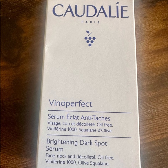 Caudalie Vinoperfect Dark Spot
Brightening Serum (New In Box) - Picture 5 of 5